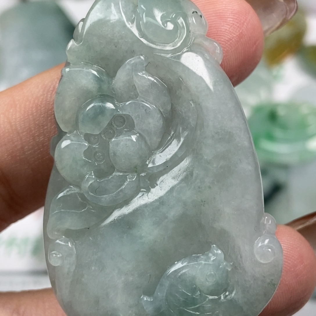 翡翠未镶嵌颈饰翡翠