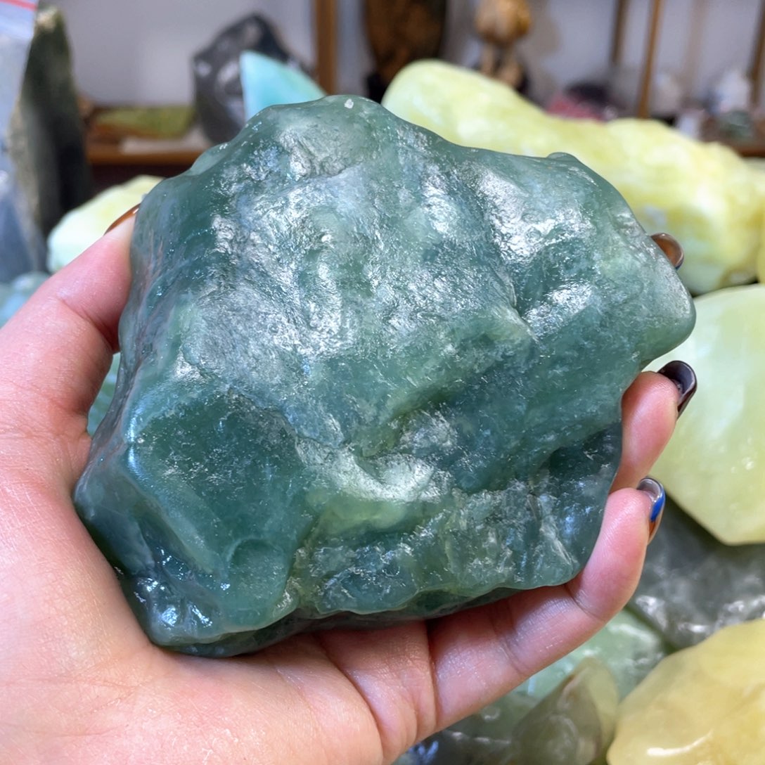 蛇纹石玉未镶嵌中国四大名玉简易