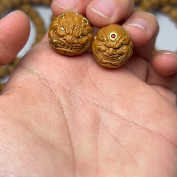 三***华把件猴头核桃两个恶僧配饰
