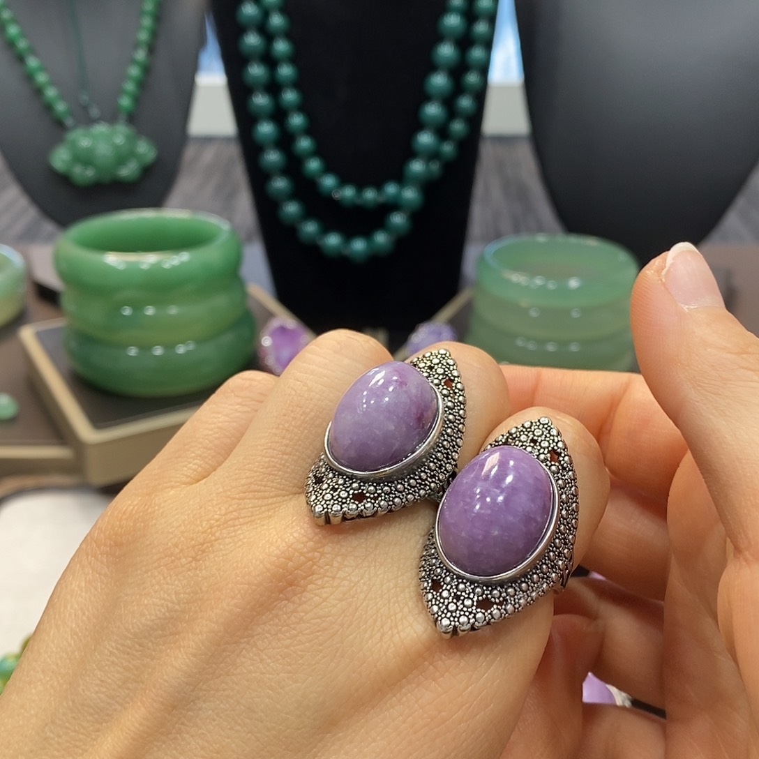 石英质玉未镶嵌戒指