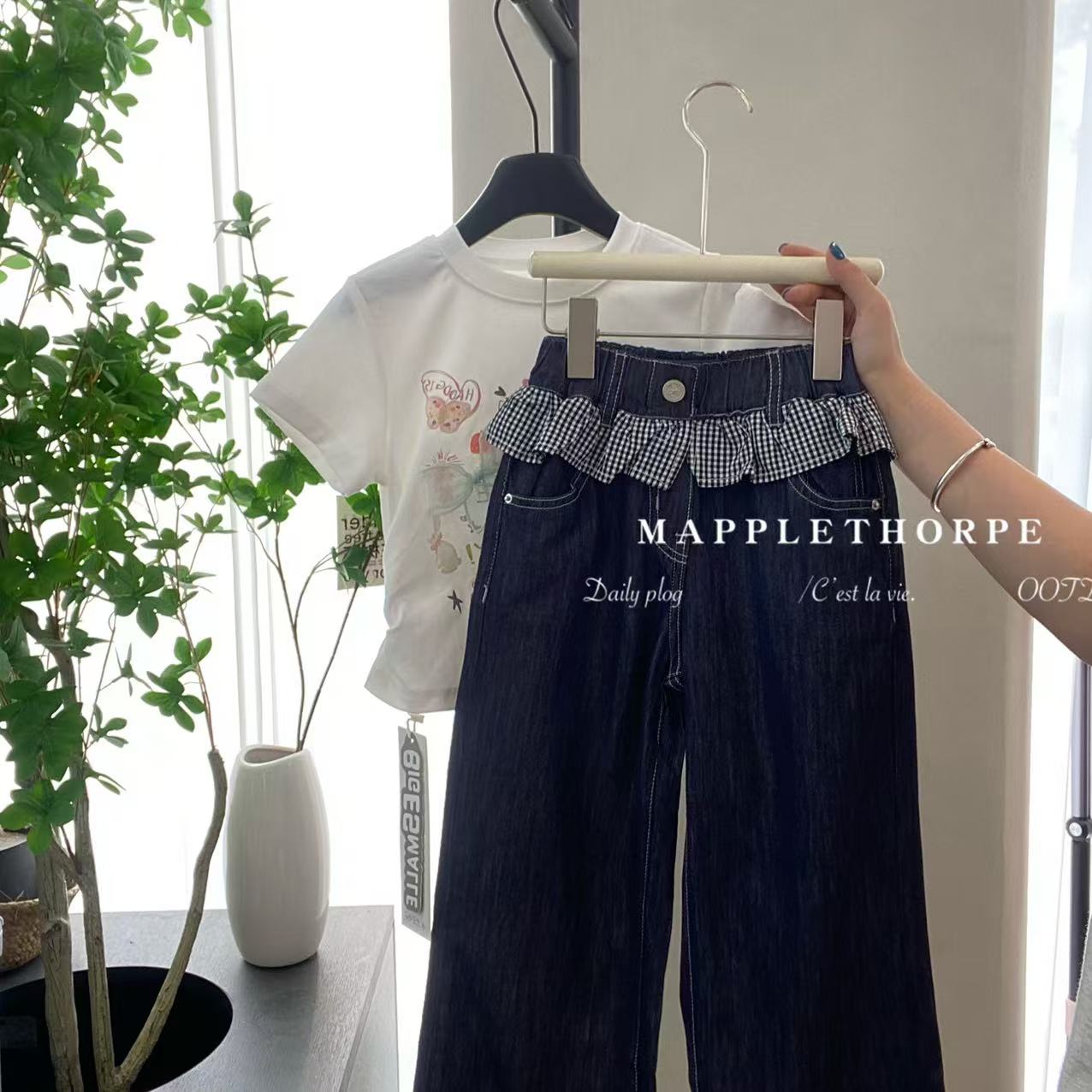 R2558儿童格子皮帘牛仔裤