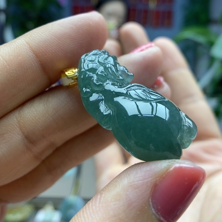 翡翠18K金镶嵌颈饰吊坠14