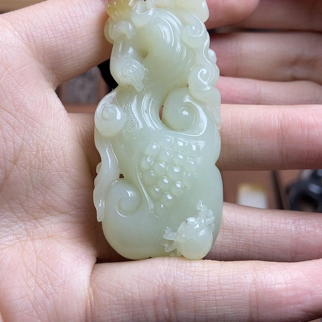 和田玉（糖玉）颈饰未镶嵌