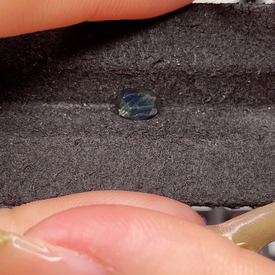 蓝宝石裸石未镶嵌不*五级灯牌山东蓝宝