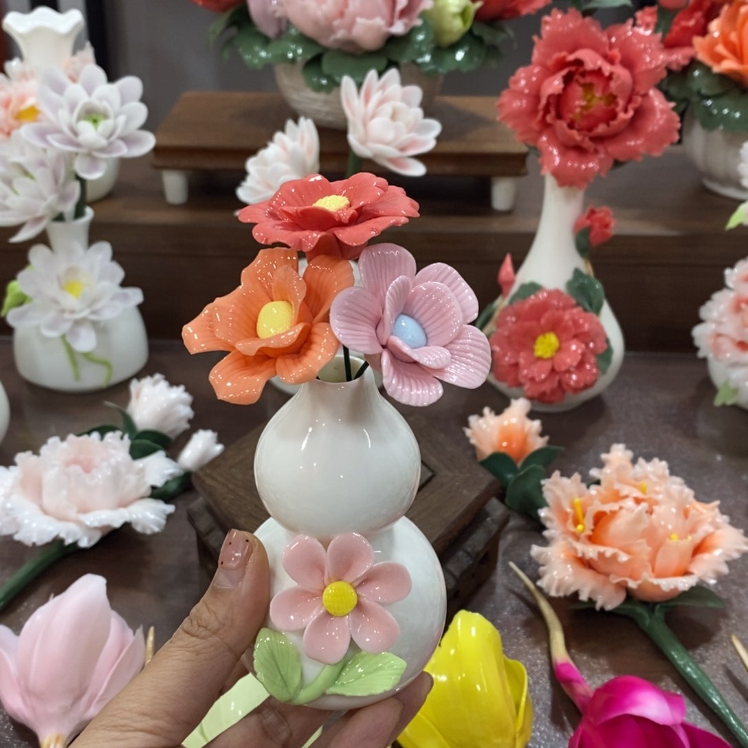 摆件陶瓷手工花摆件