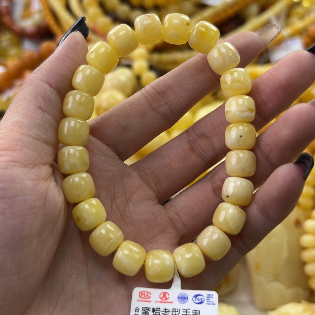 琥珀珠宝奇石未镶嵌