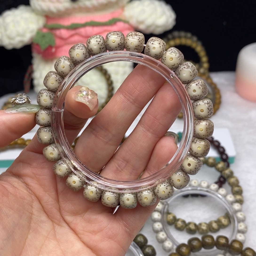 手串星月菩提9×8咖啡冰