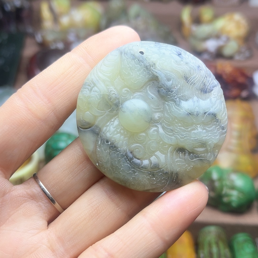 白玉菩提吊坠132。。