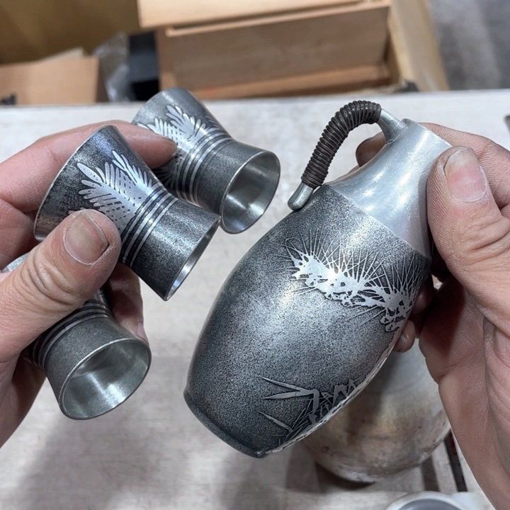 魔****0新亿阁祝愿大家新年快乐