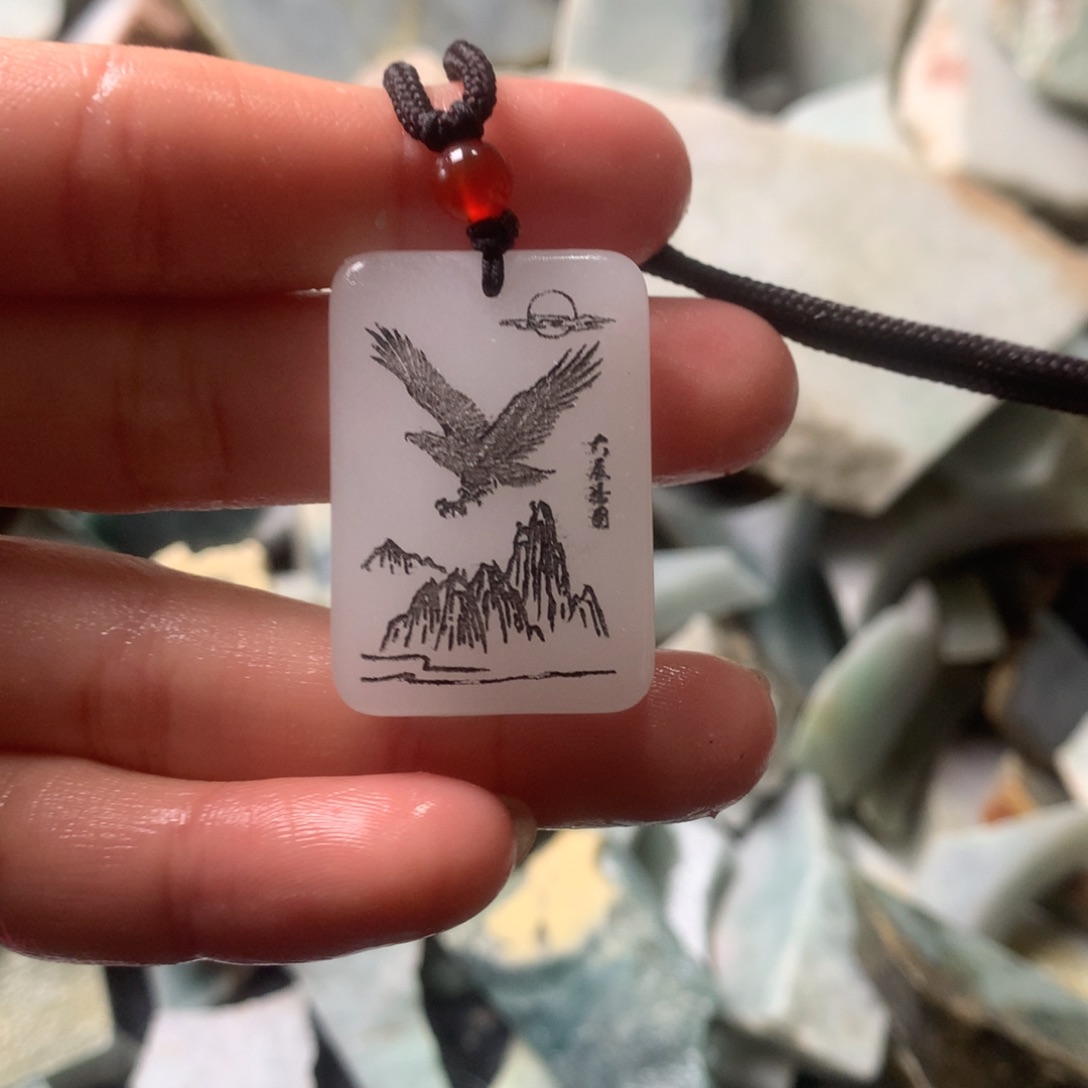 翡翠颈饰未镶嵌缅甸翡翠