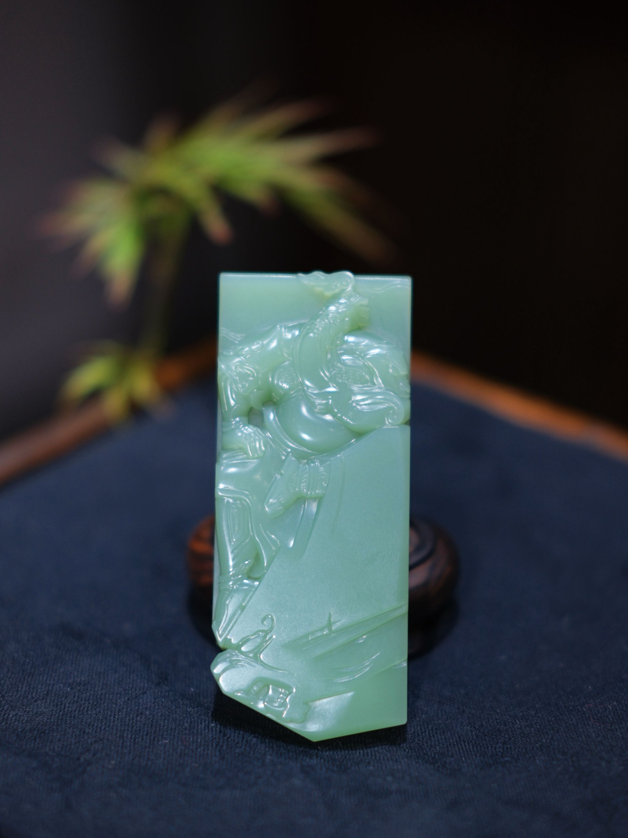 碧玉粉青把件【关二爷】