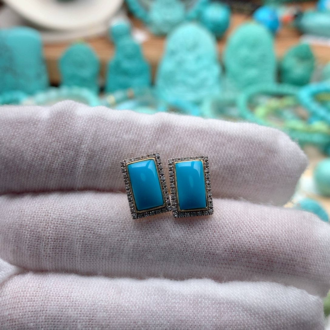 绿松石颈饰18K金镶嵌