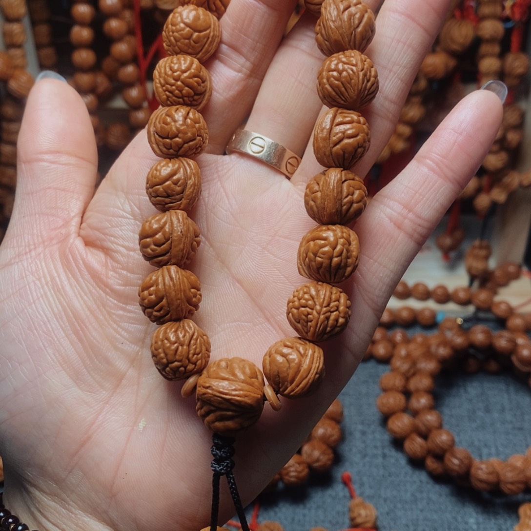 吊坠桃核龙纹桃枭