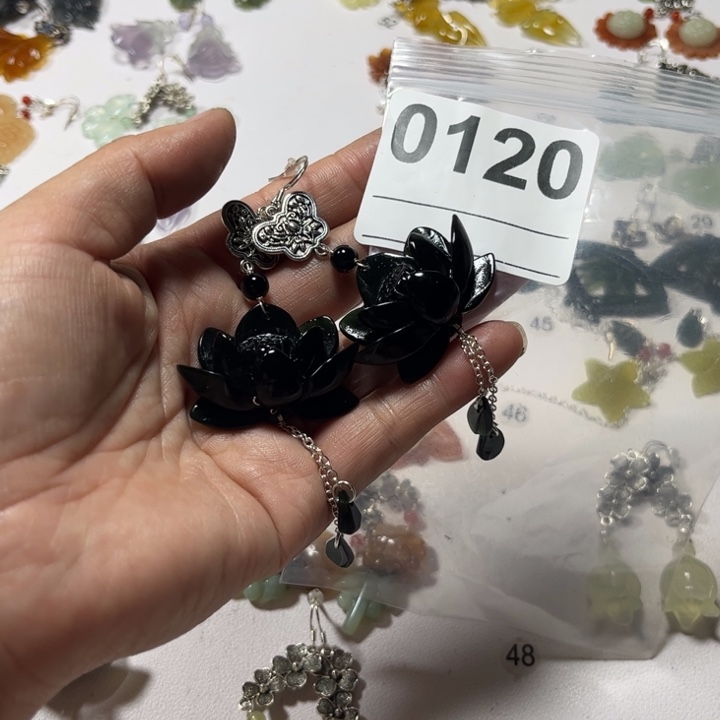 月***花蛇纹石玉合金耳饰