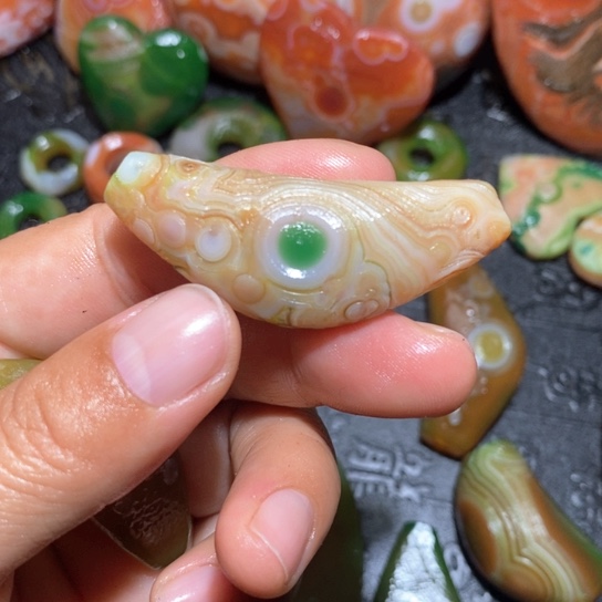 石英质玉珠宝半成品未镶嵌用****2