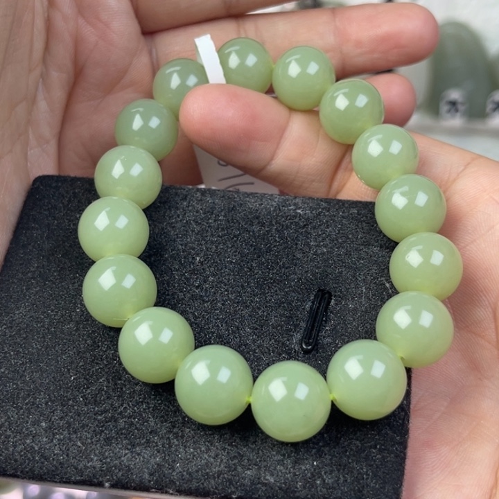 和田玉手串未镶嵌何*