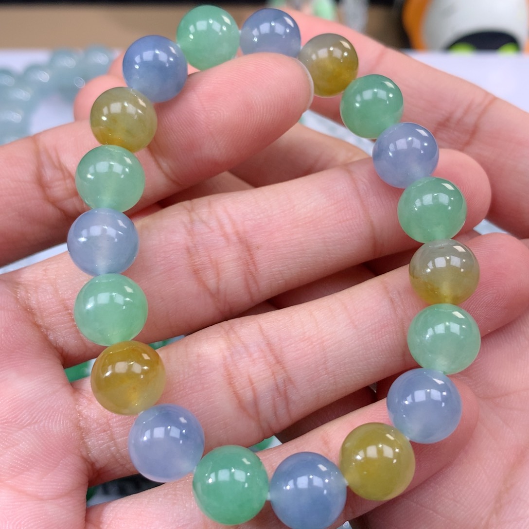 翡翠手链未镶嵌翡翠