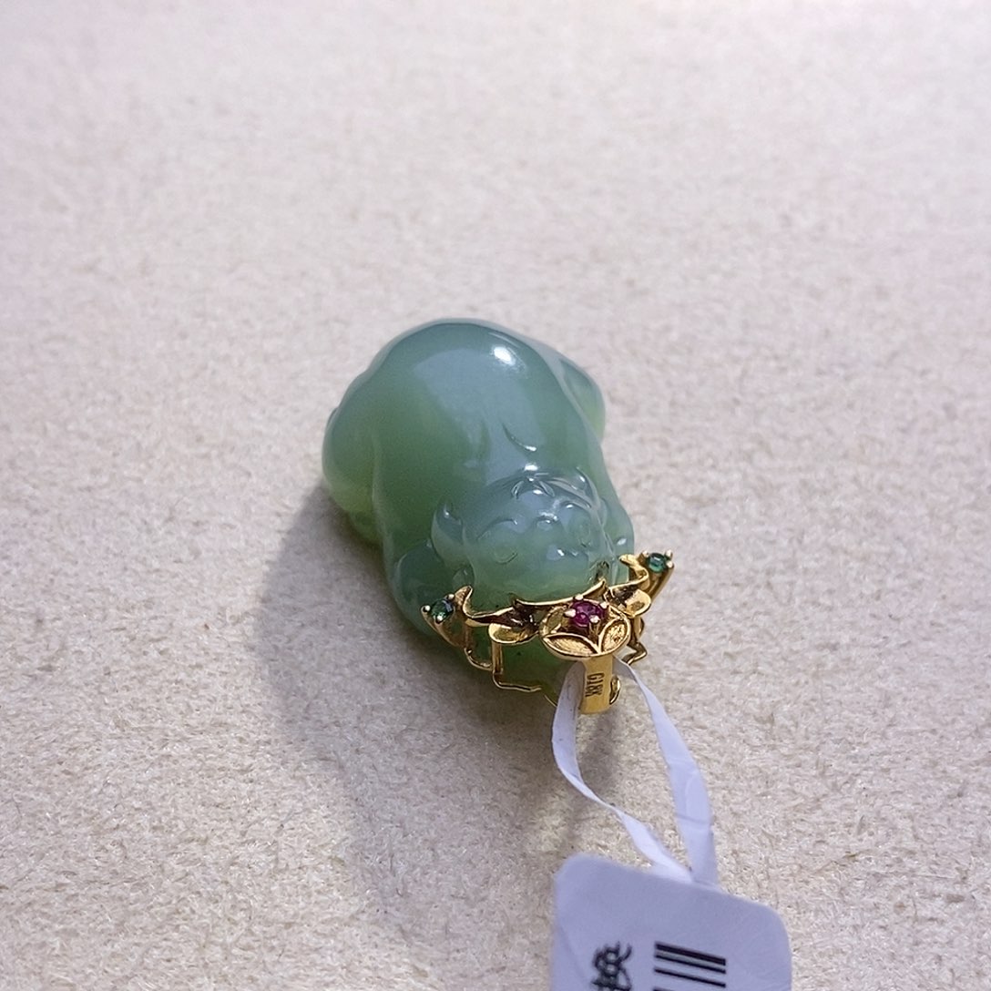 颈饰未镶嵌和田玉碧玉金镶粉青猫眼貔貅吊坠