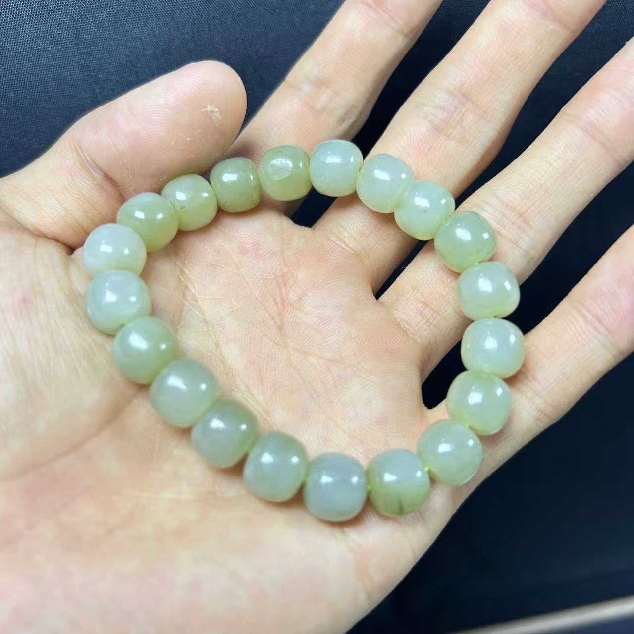 和田玉且末唐手串卡10