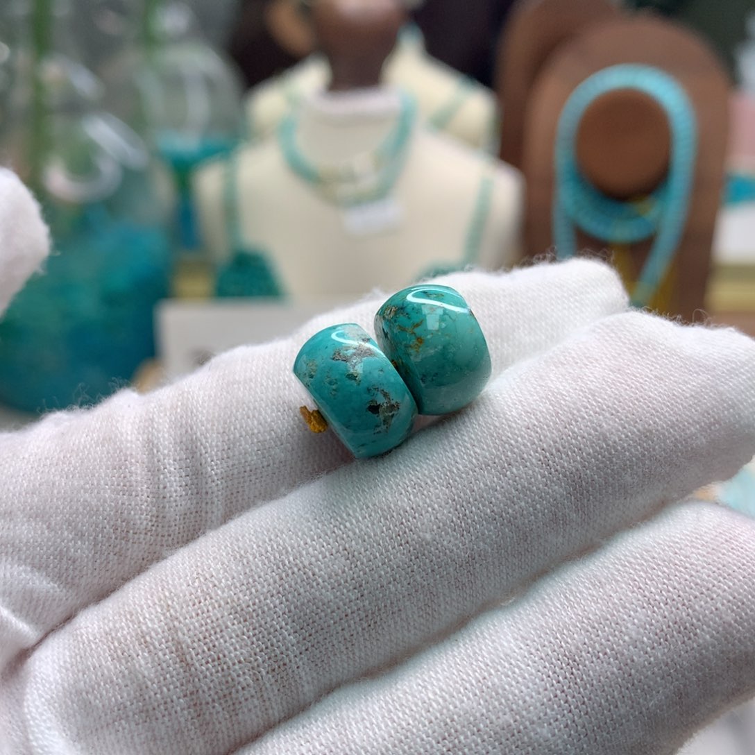 绿松石未镶嵌饰品