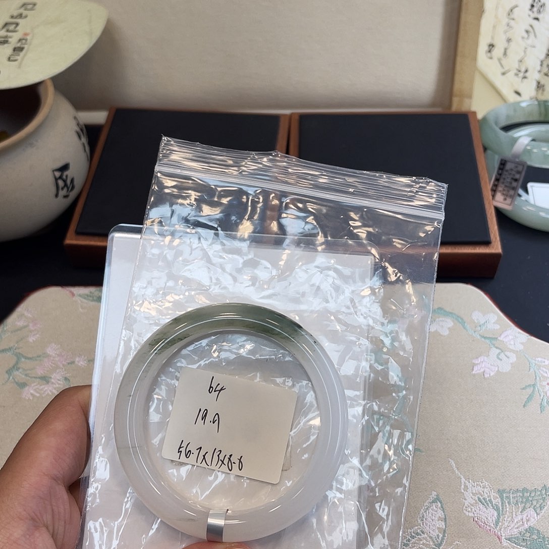 石英质玉未镶嵌手镯64