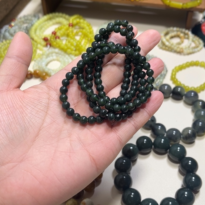 蛇纹石玉未镶嵌手链