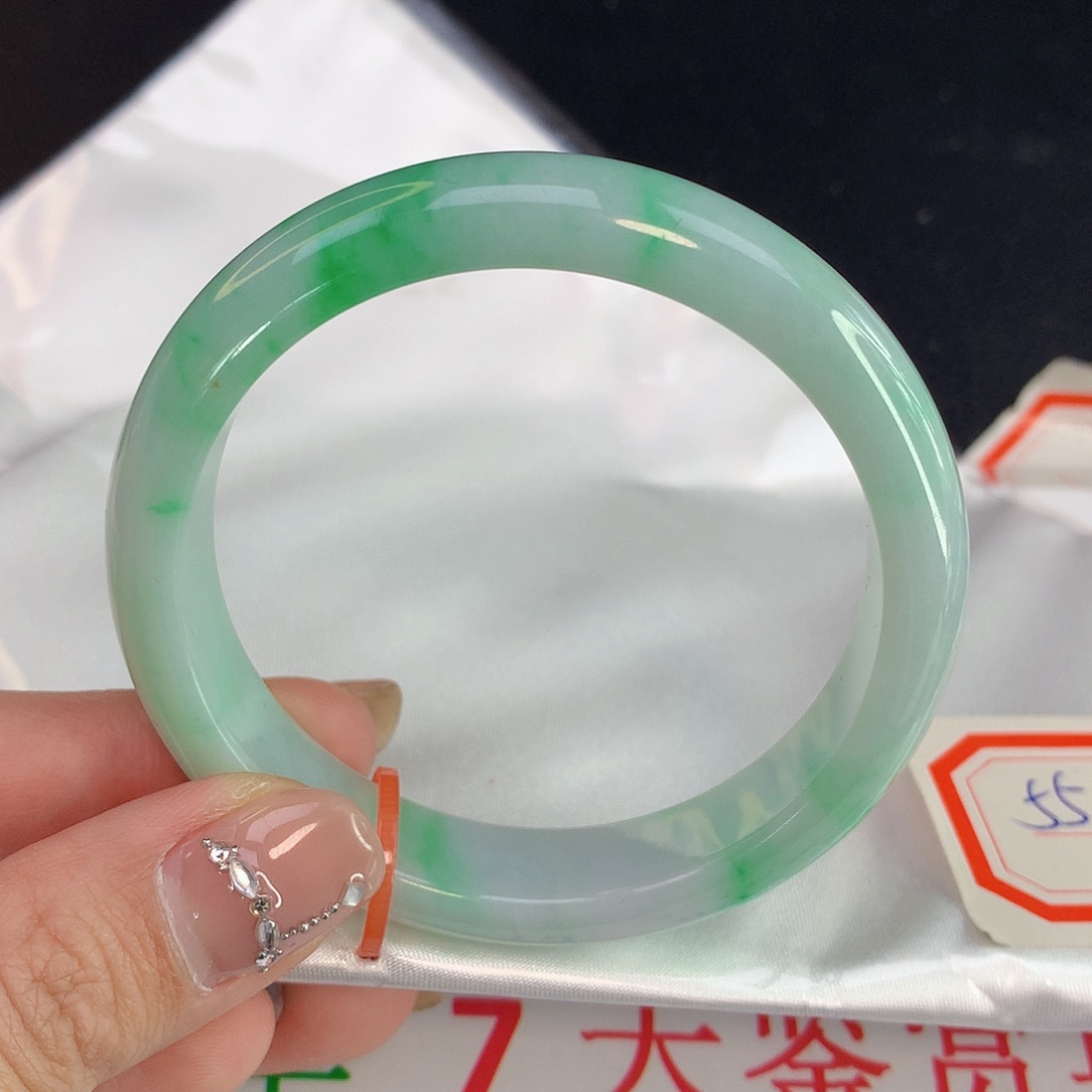 翡翠手镯未镶嵌天然A货翡翠018