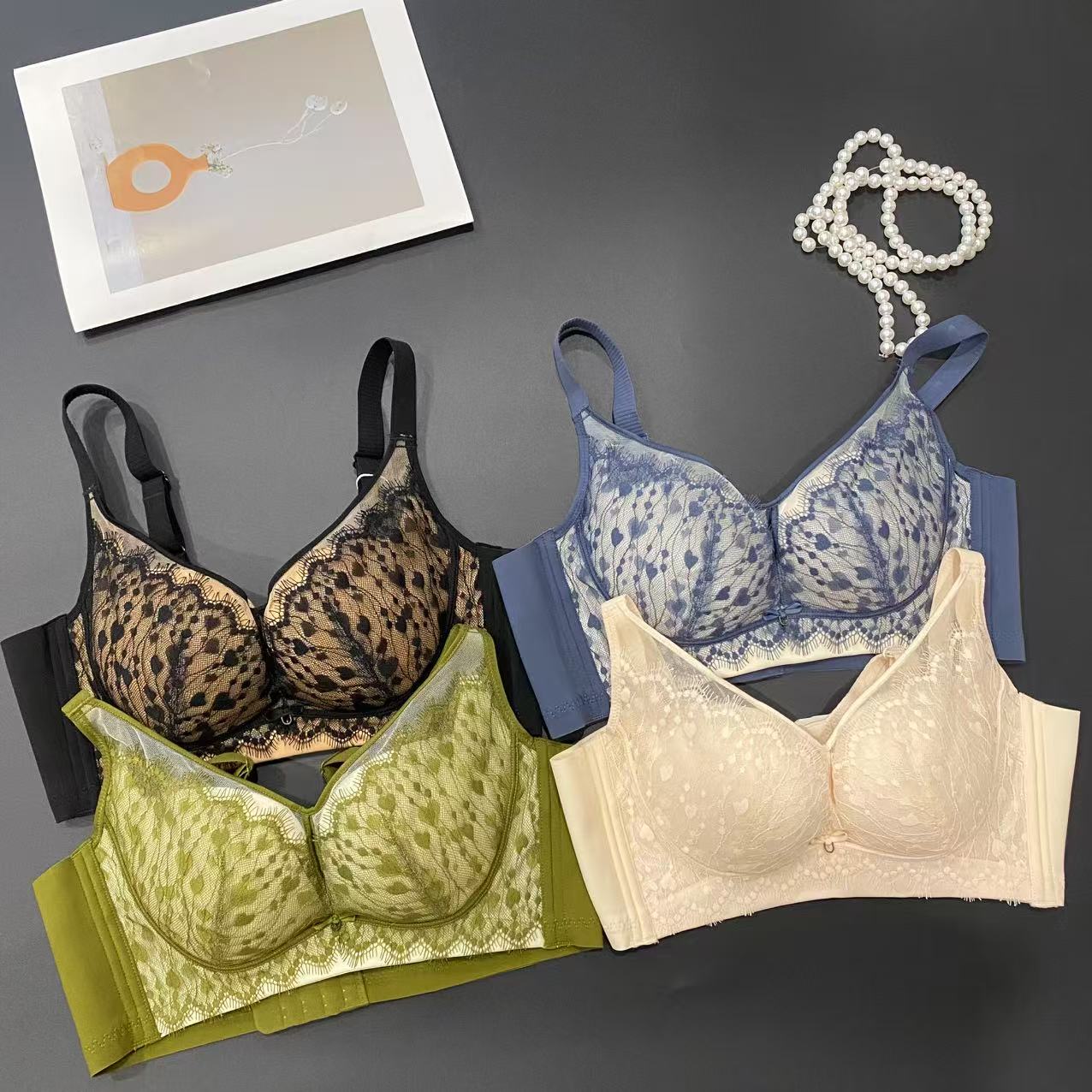 HE YAN【6639】性感蕾丝B杯胸中厚无钢圈高弹透气吸汗聚拢调整文胸