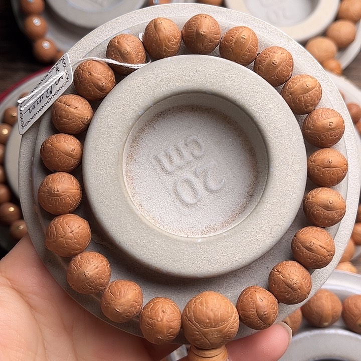 凤眼菩提吊坠12福利