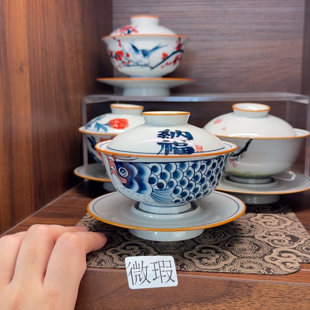 釉下手绘茶具微瑕