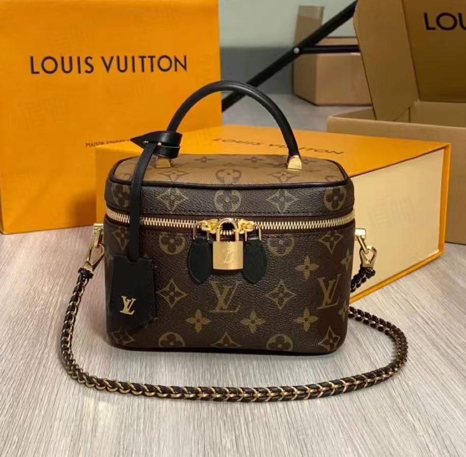 99新 LouisVuitton/路易威登 【奢物时光】化妆盒芯片/手拿单肩包