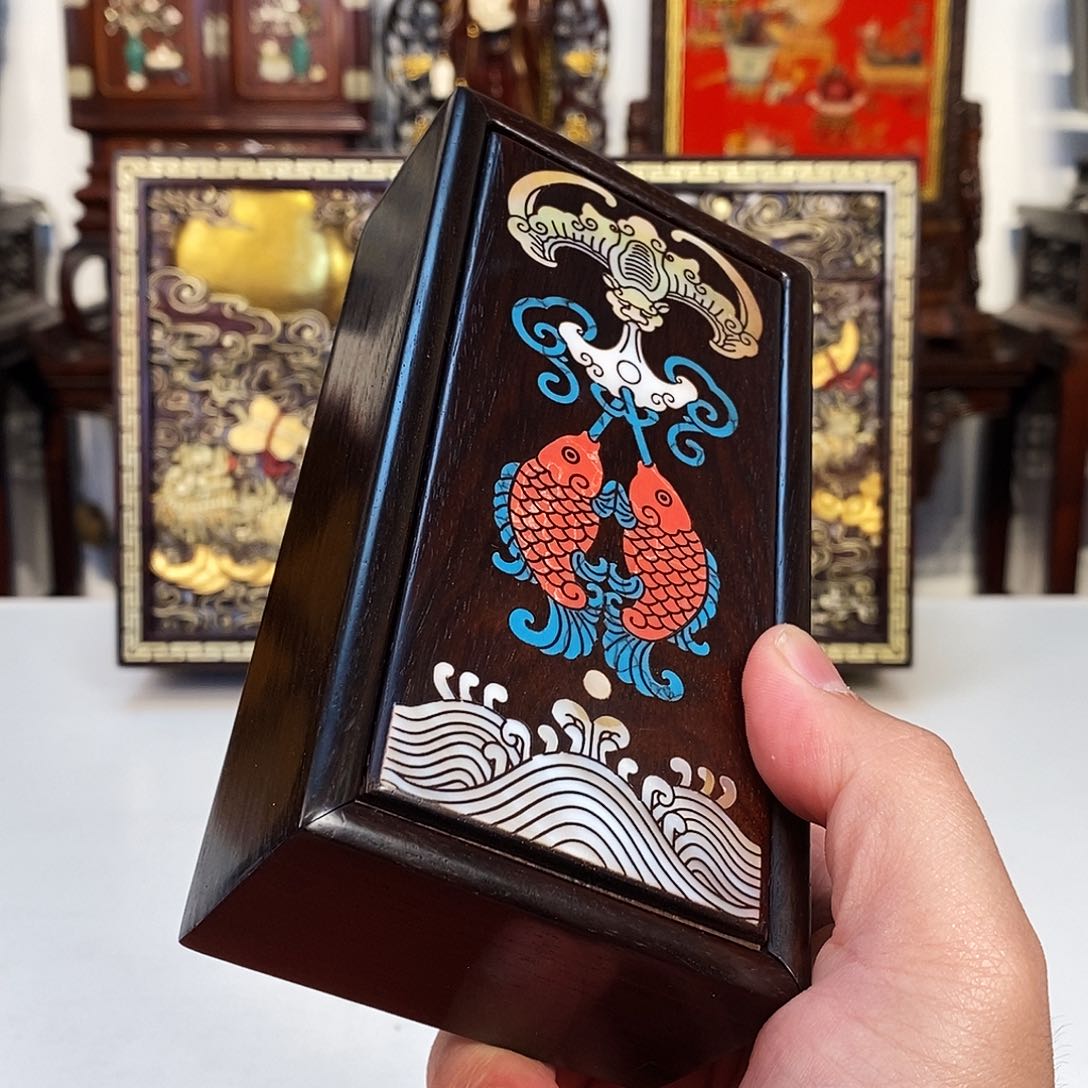 红酸枝木类成套家具大红酸枝盒子