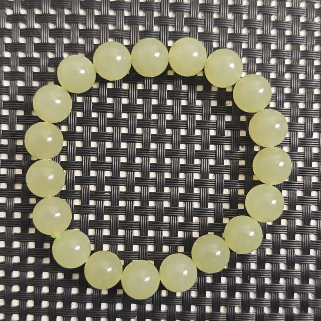 和田玉未镶嵌手串