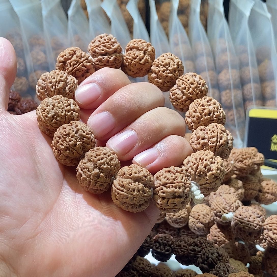 吊坠金刚菩提相****_粱平头深沟双龙23mm