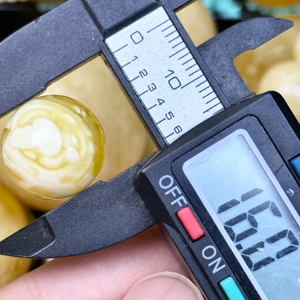 16mm俄料国矿一级料浓瓷白妖孽虎皮纹千层雪橘底金溶洞蜜蜡圆珠