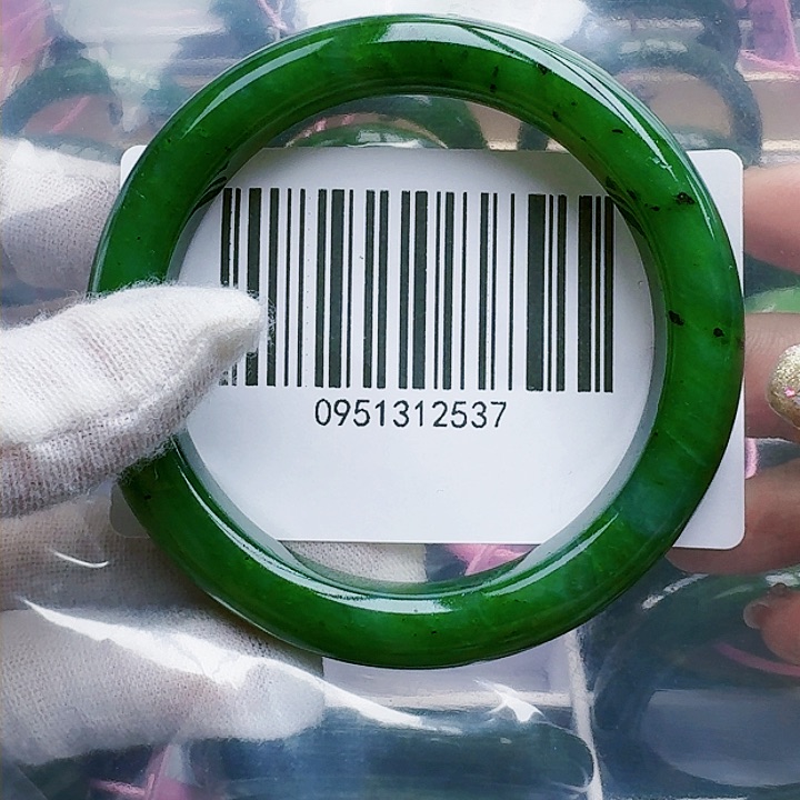 和田玉（碧玉）手镯未镶嵌60