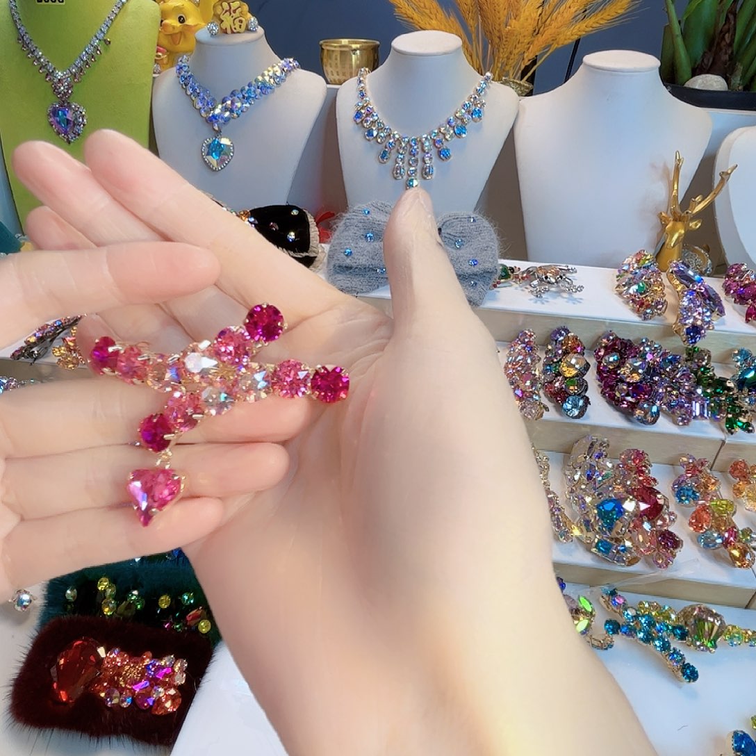 Y***g布艺合金施华发夹