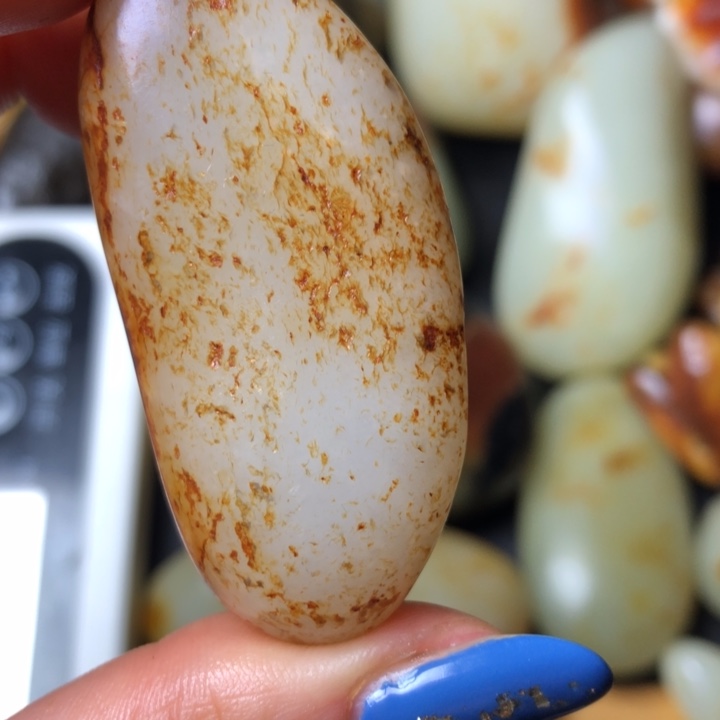 和田玉未镶嵌珠宝奇石