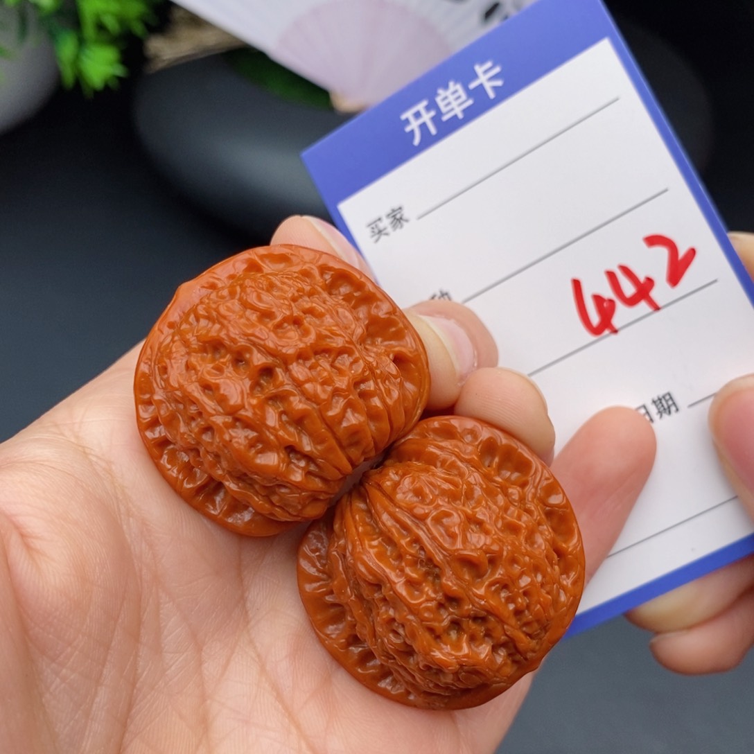 文玩核桃把件37血麒麟442