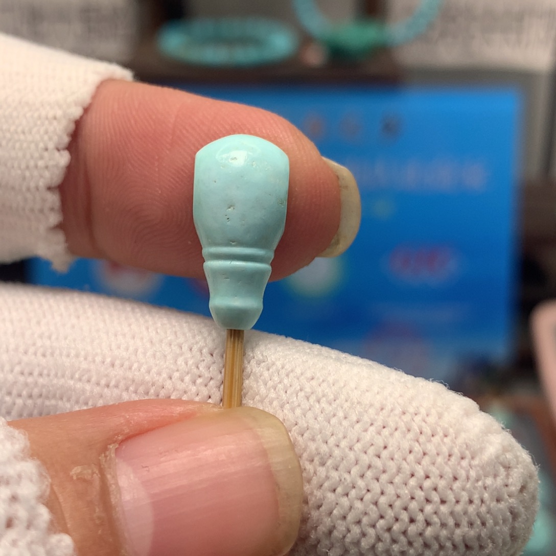 绿松石未镶嵌挂件