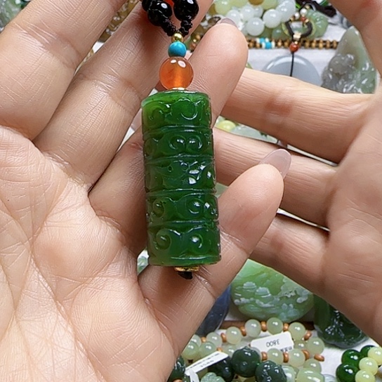 和田玉颈饰未镶嵌