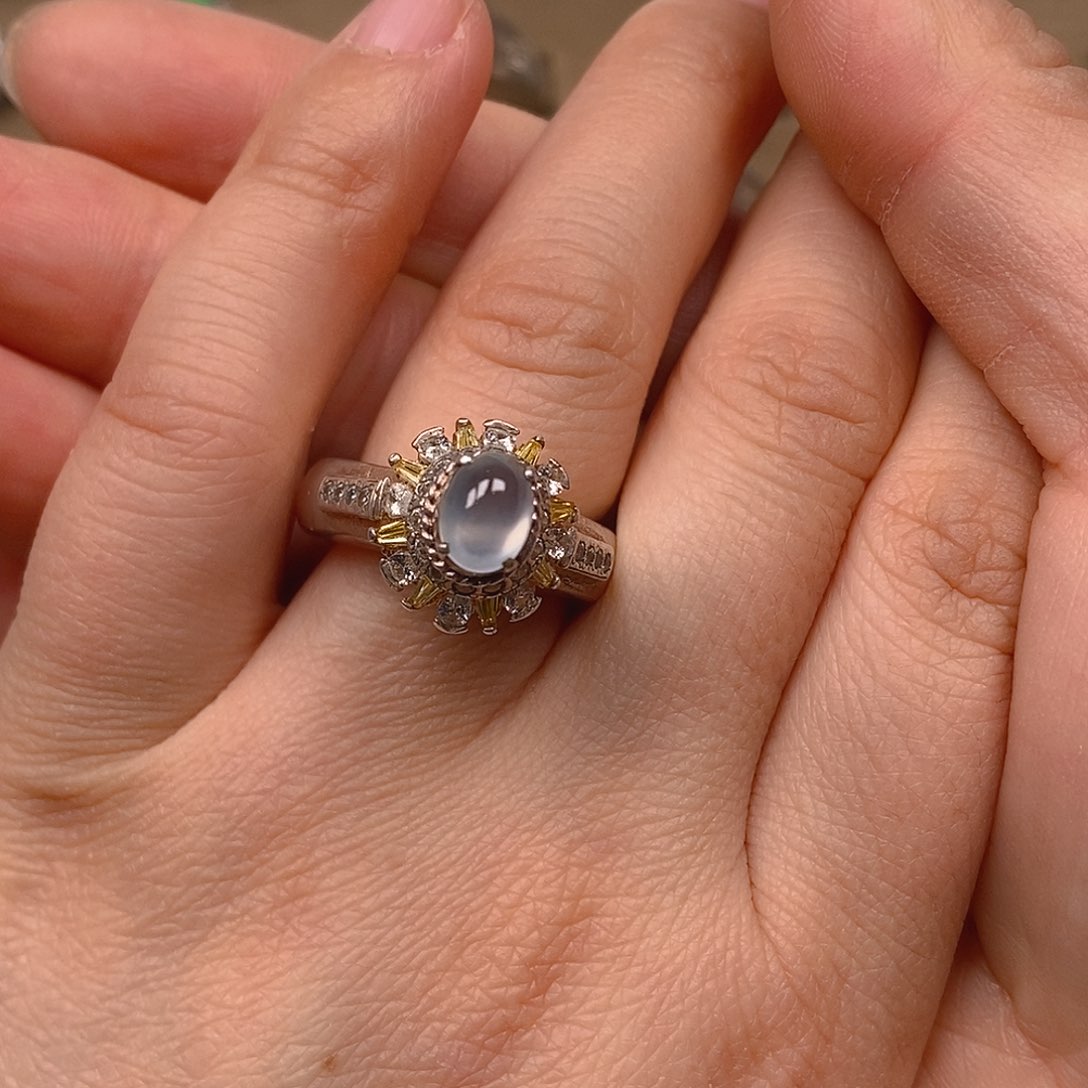 翡翠耳饰未镶嵌翡翠蛋面