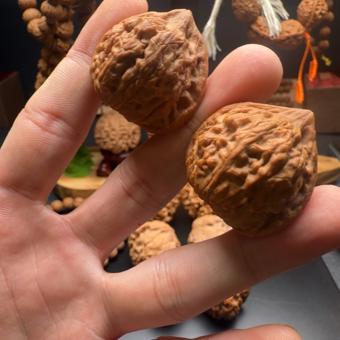 核桃野生指尖文玩