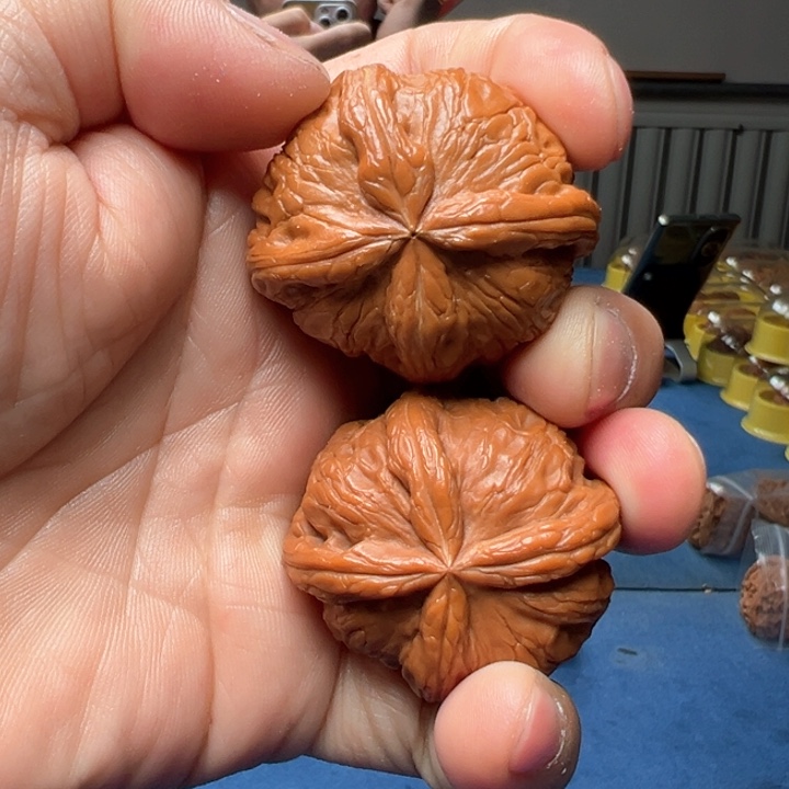 文玩核桃把件平谷元宝四棱