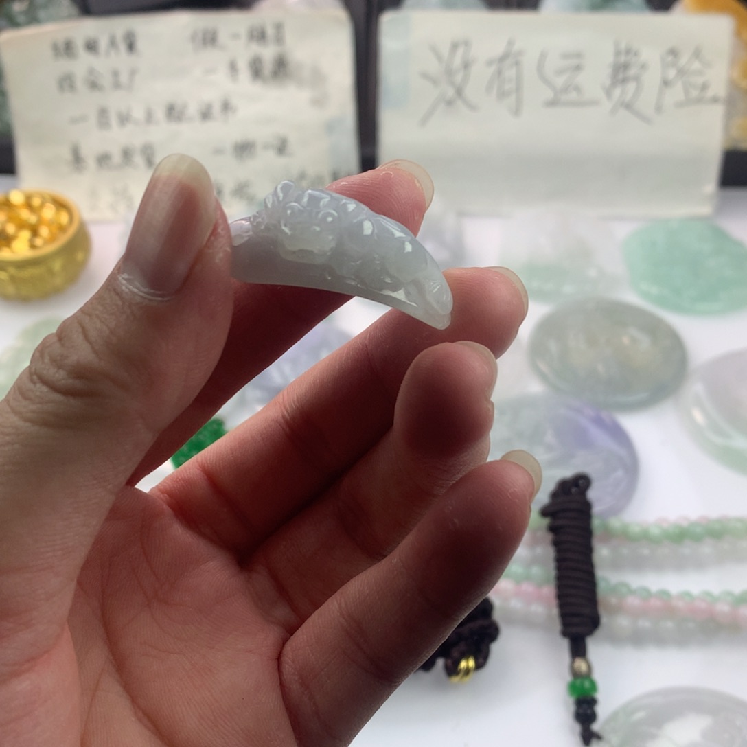 翡翠颈饰未镶嵌－