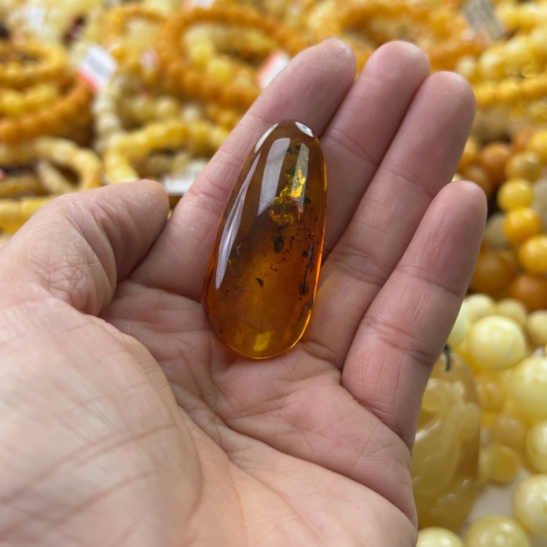 琥珀珠宝奇石未镶嵌