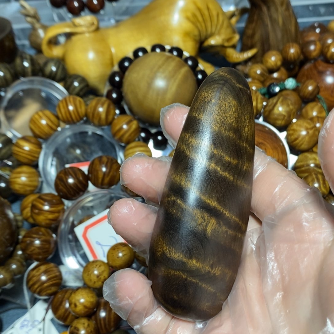 金丝楠木雕工艺品