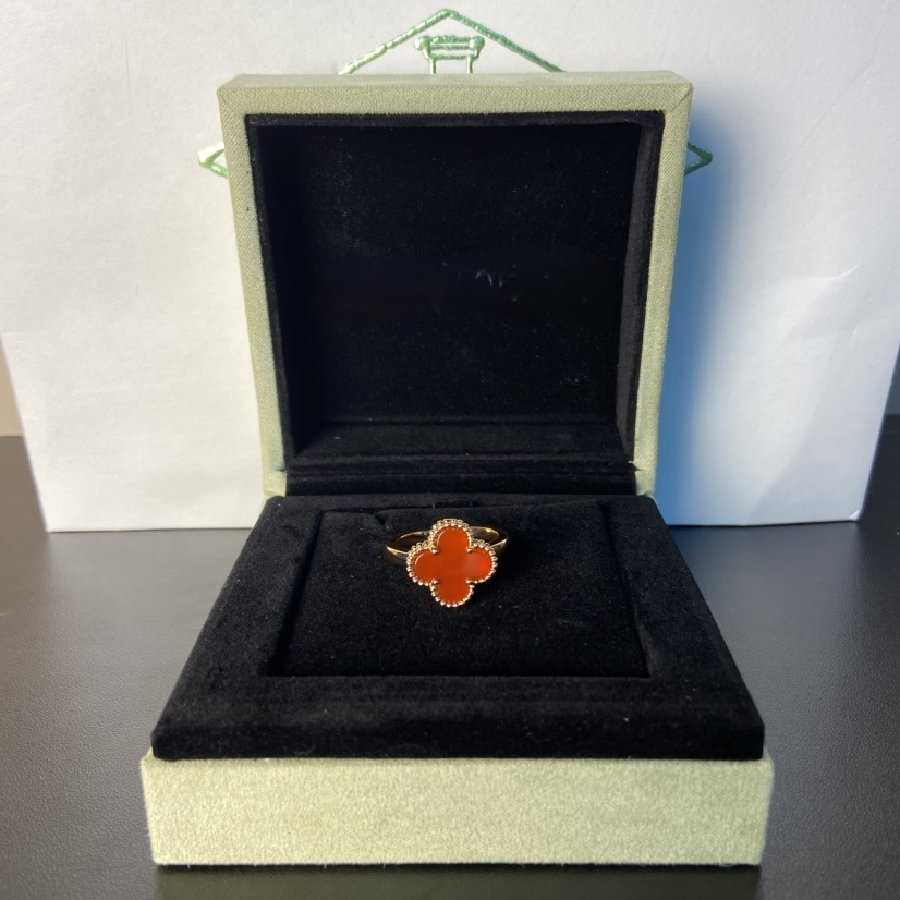    时尚气质戒指QQJZ~5133