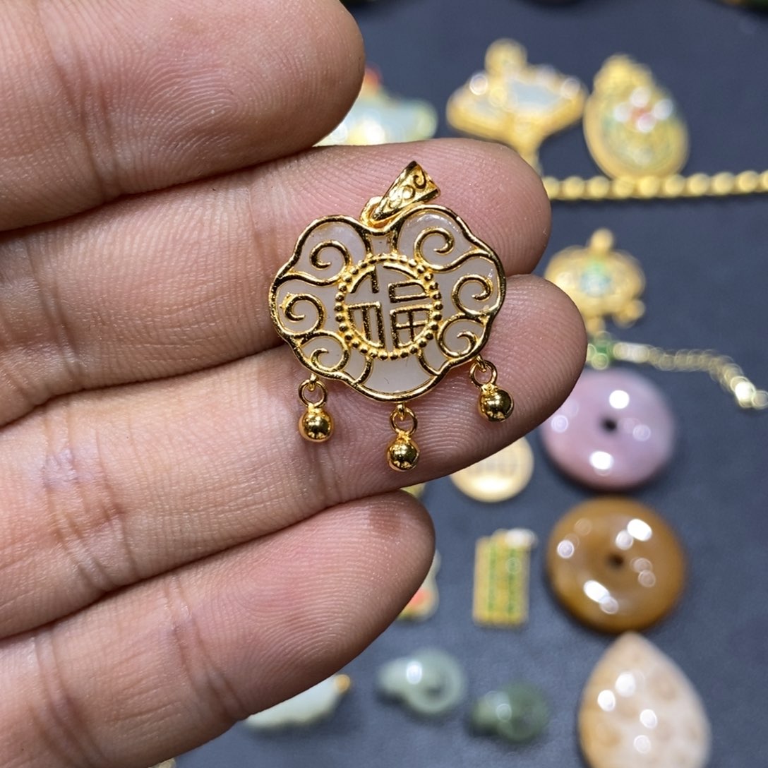 和田玉颈饰银S925镀金镶嵌