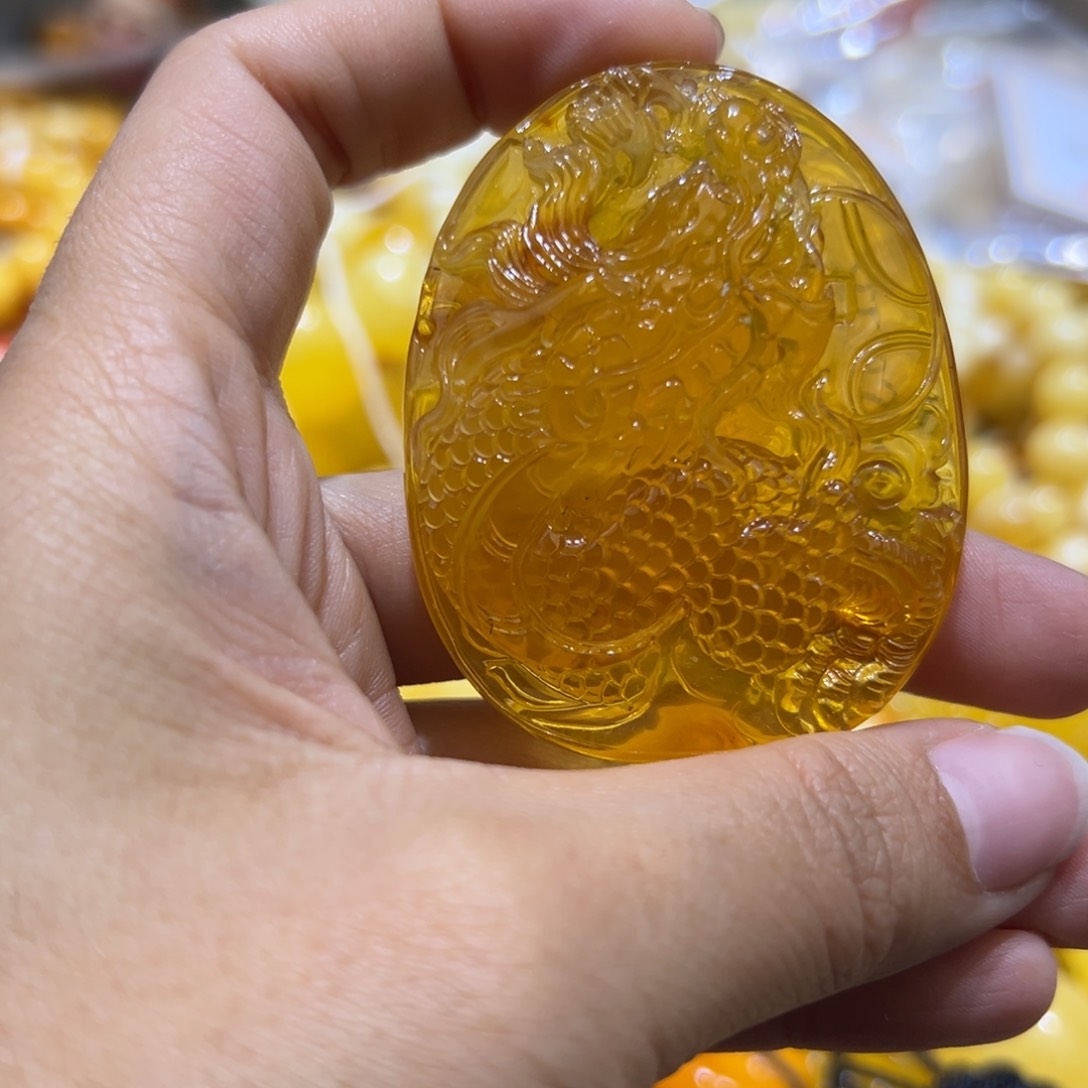 琥珀珠宝奇石未镶嵌